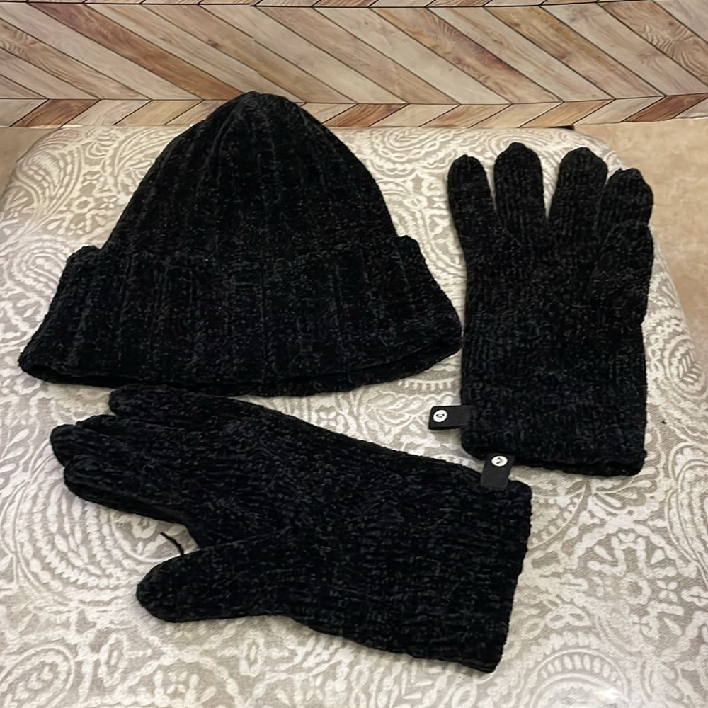 ROXY ladies winter Hat & Gloves PINK SNOWFLAKE black gray color. - Picture 4 of 6